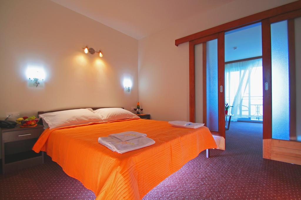 Villa Junona Baška Voda Exterior foto